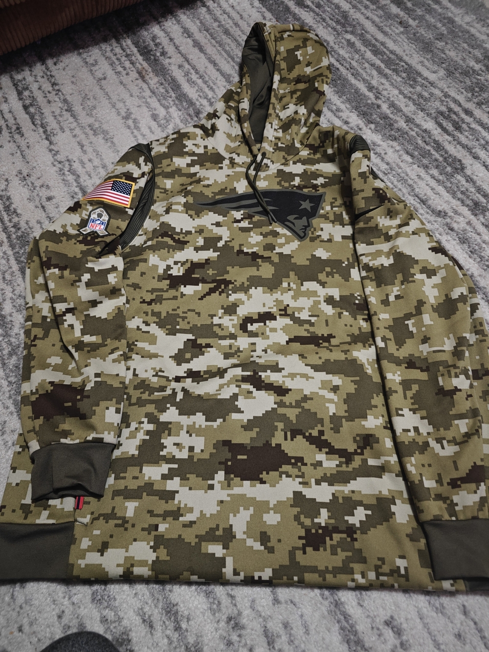 Nike Men’s New England Patriots Digital Camo Hoodie Salute To Service 2xl